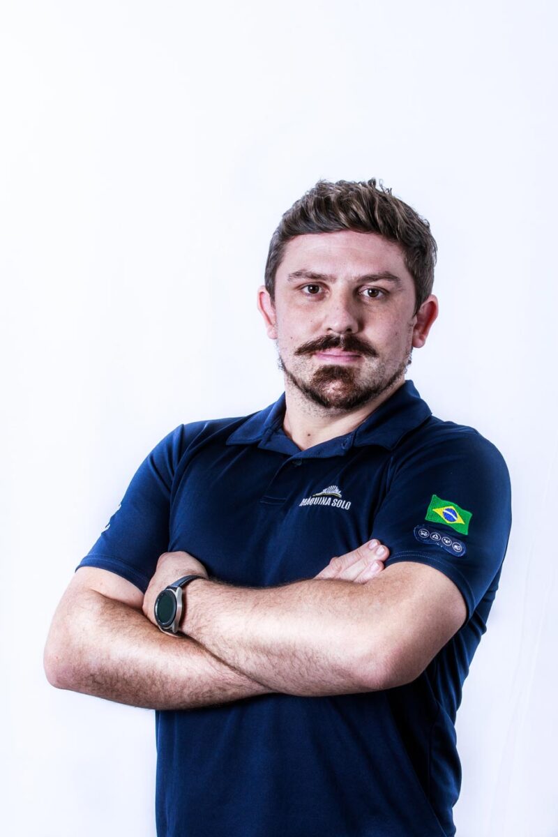 lori paula fotografia corporativa maquina solo 01